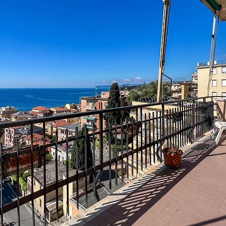 Grande Appartamento Vista Mare Varazze Luaran gambar