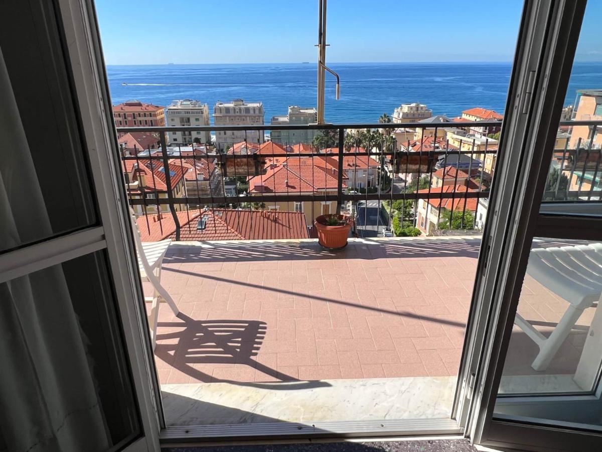 Grande Appartamento Vista Mare Varazze Luaran gambar