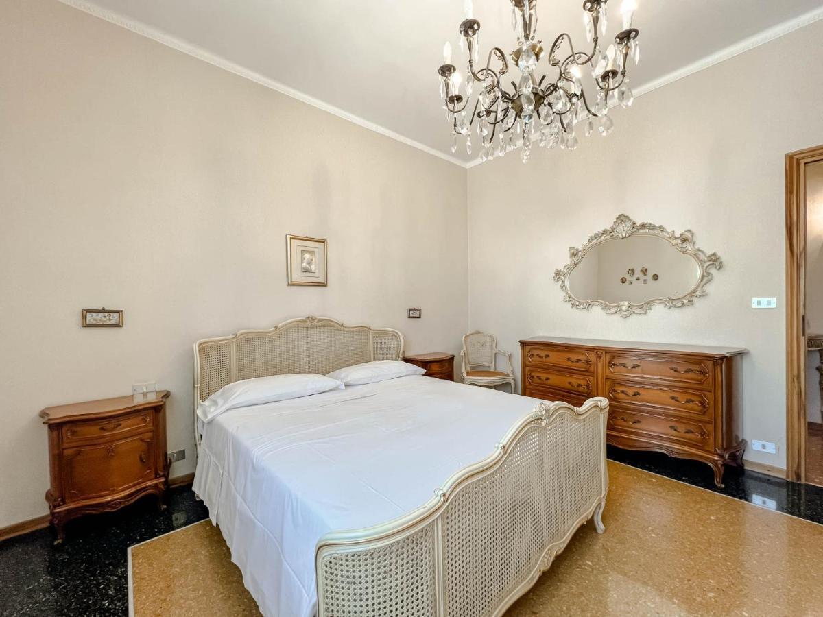 Grande Appartamento Vista Mare Varazze Luaran gambar
