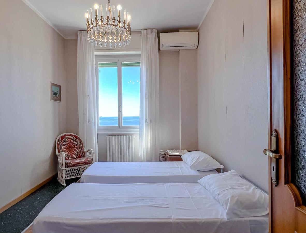 Grande Appartamento Vista Mare Varazze Luaran gambar